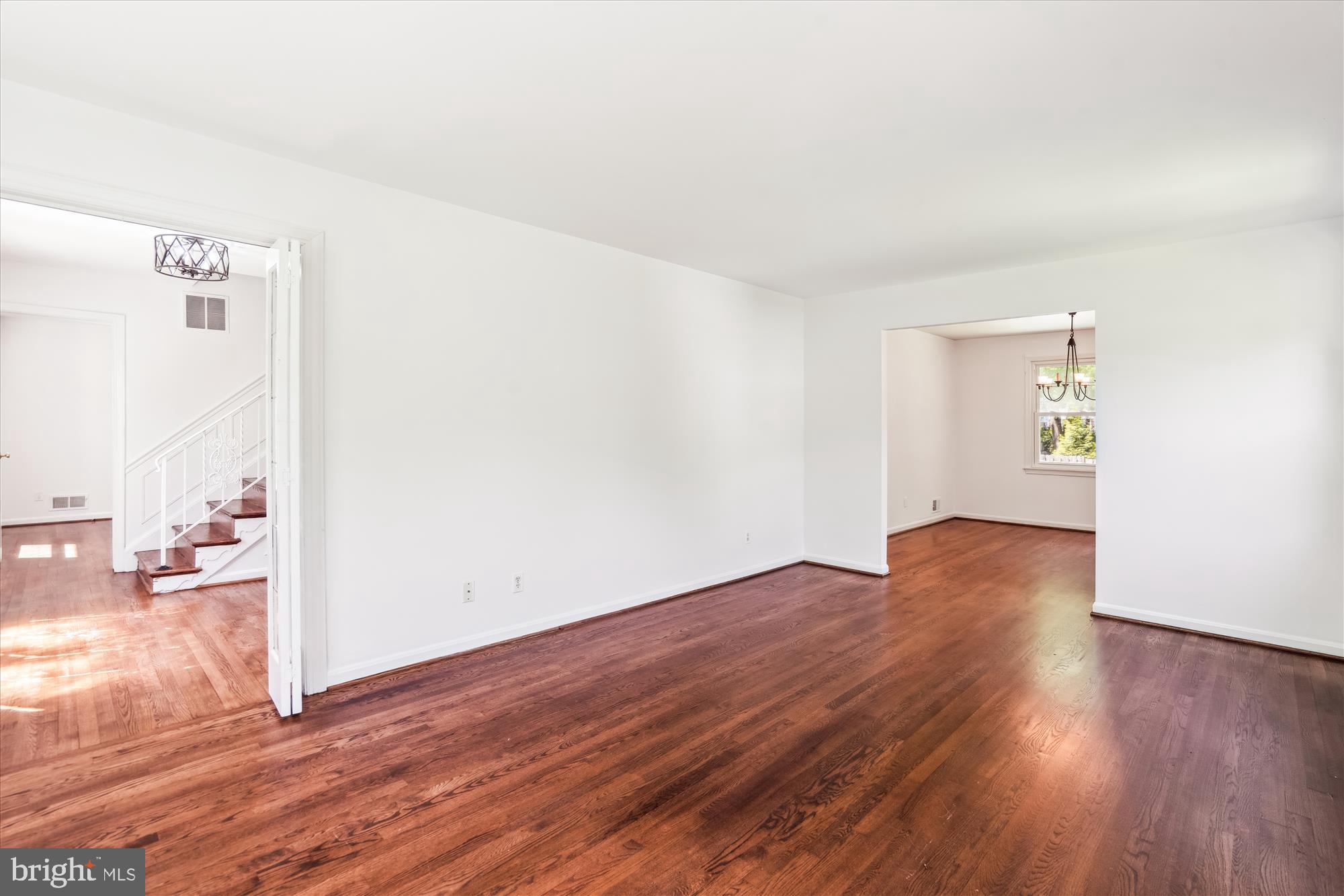 2445 Parallel Lane Silver Spring, MD 20904 - Photo 15 of 82 Living Room