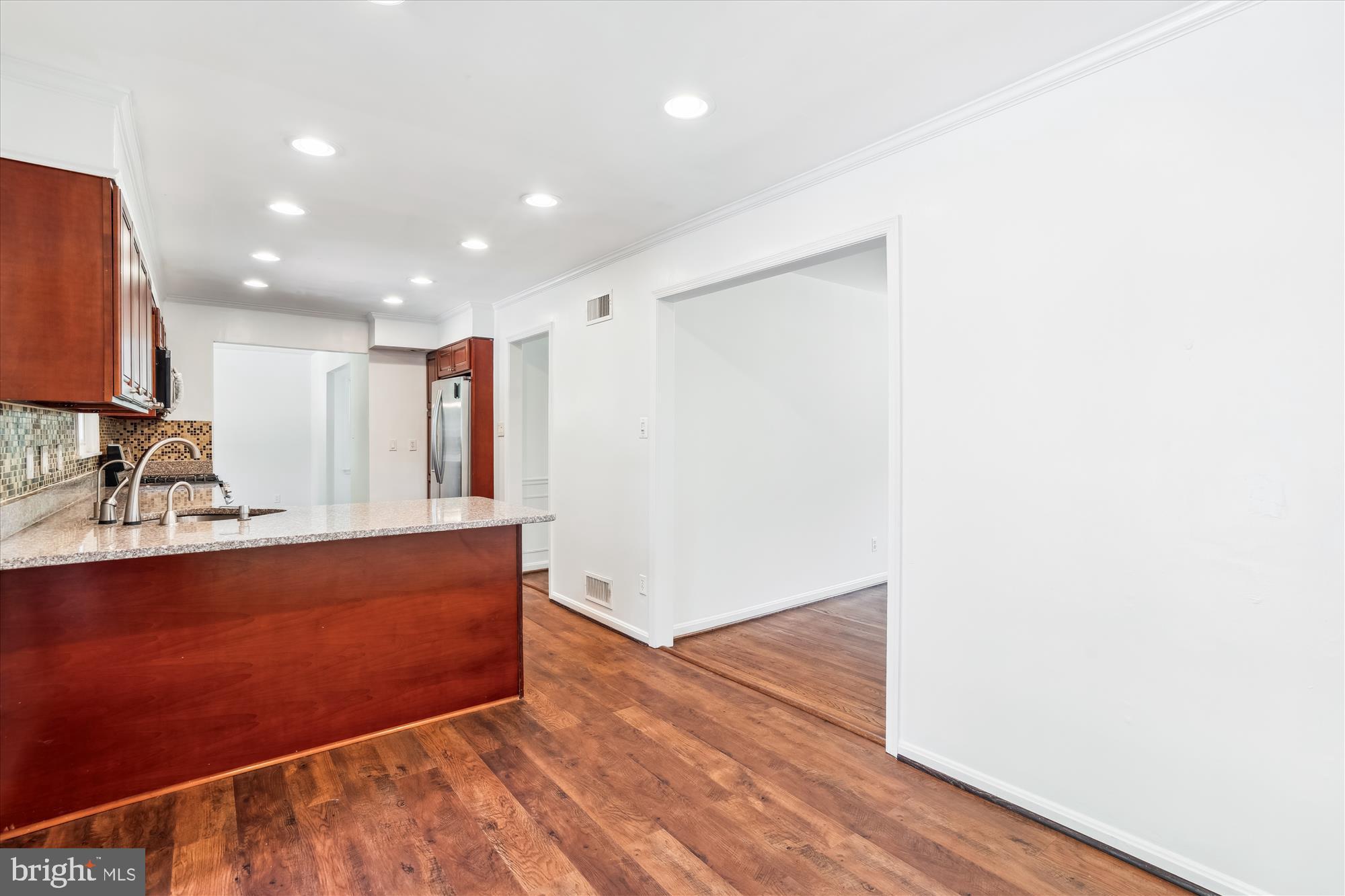 2445 Parallel Lane Silver Spring, MD 20904 - Photo 26 of 82 Breakfast area