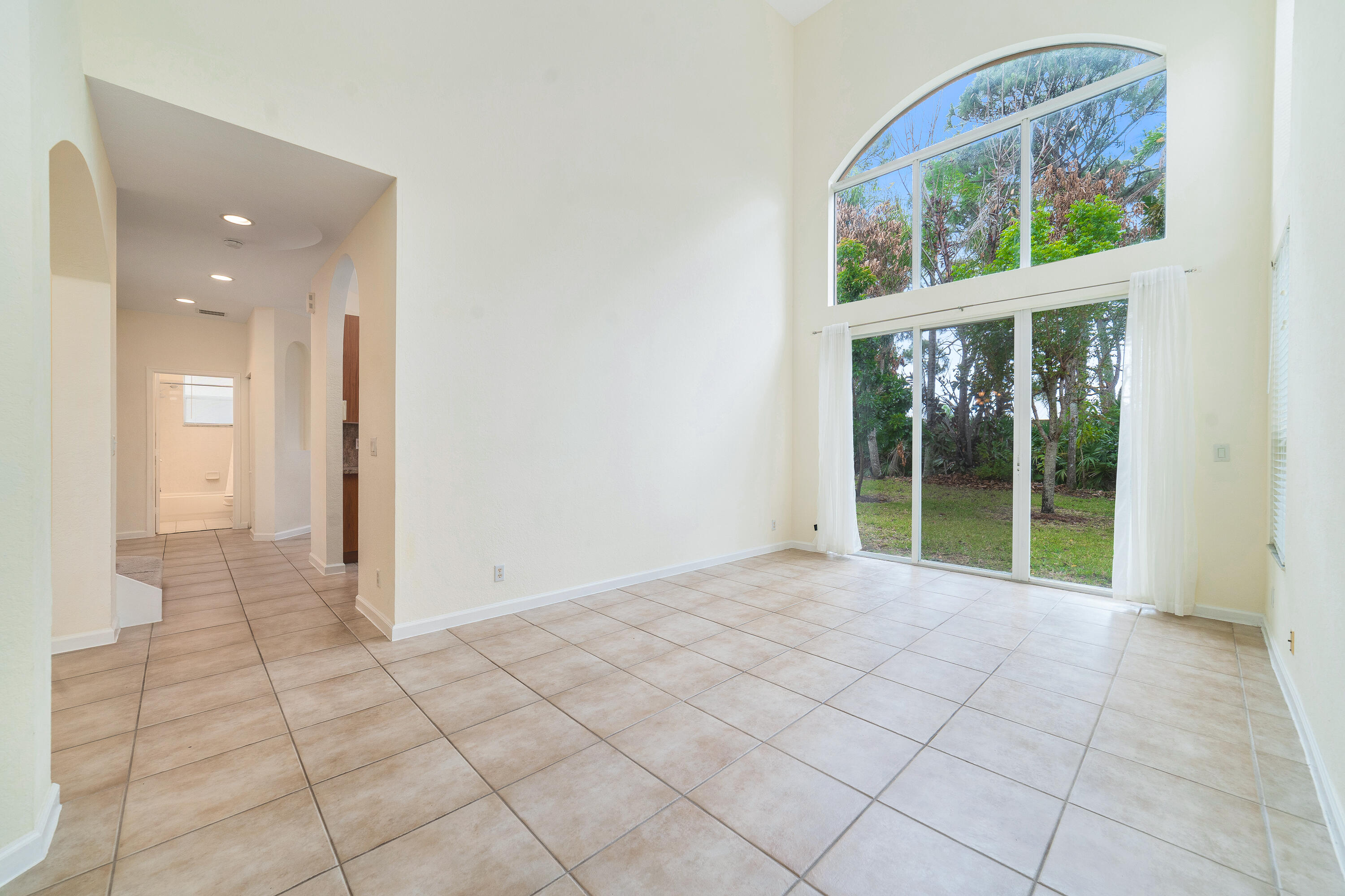 6004 Spring Lake Terrace Fort Pierce, FL 34951 - Photo 4 of 52 DSC01200