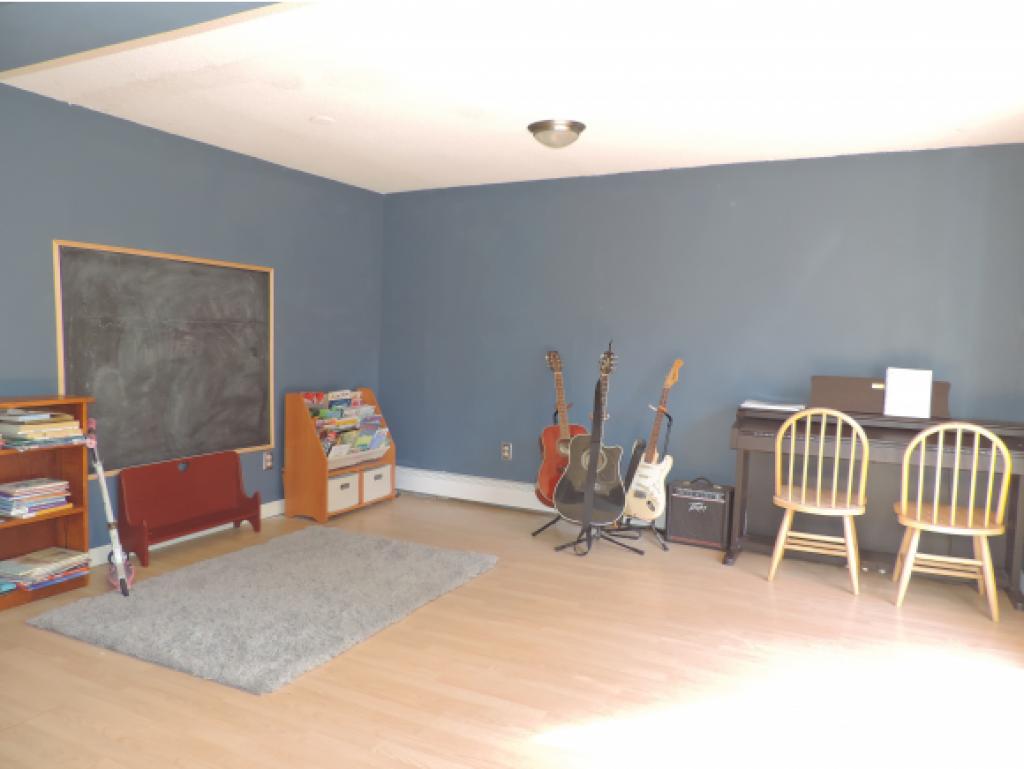 12 Crestwood Road Windham, NH 03087 - Photo 15 of 23