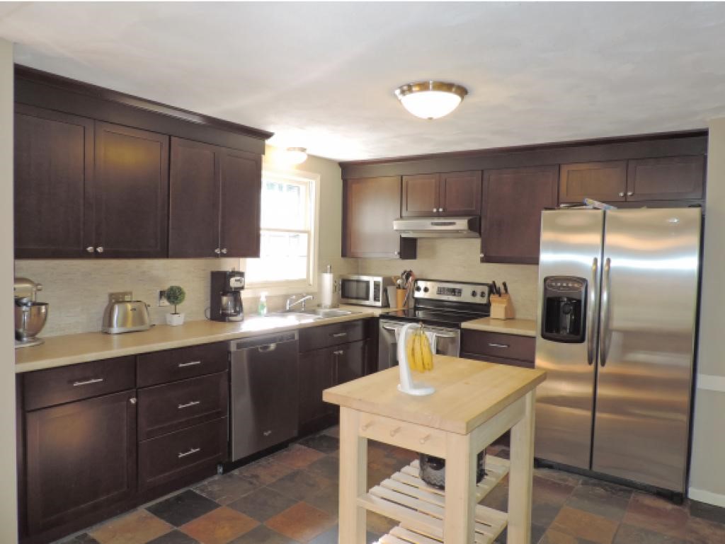 12 Crestwood Road Windham, NH 03087 - Photo 5 of 23
