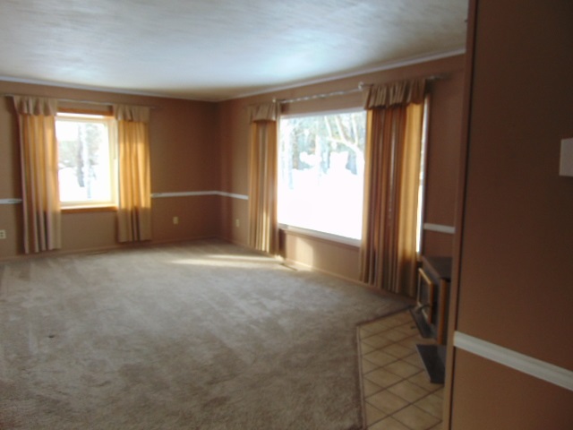 9182 Riverside Drive St. Louis, MI 48880 - Photo 19 of 51 1871132-18.JPG