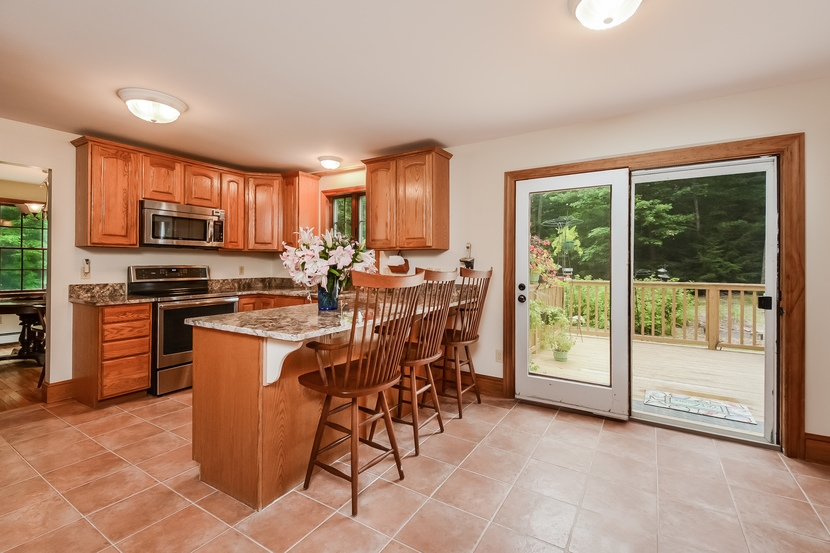 39 Griffin Road Deerfield, NH 03037 - Photo 13 of 38 Gallery Image 13