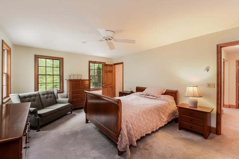 39 Griffin Road Deerfield, NH 03037 - Photo 22 of 38 Gallery Image 22
