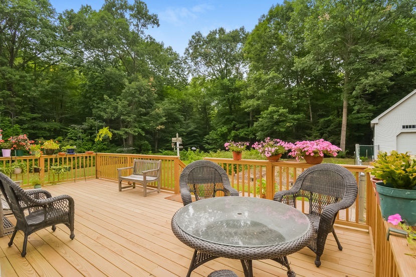 39 Griffin Road Deerfield, NH 03037 - Photo 31 of 38 Gallery Image 31