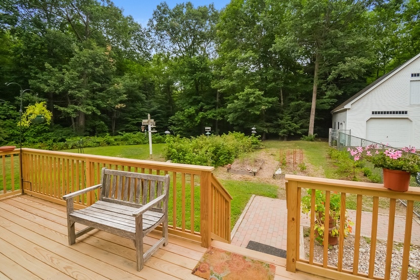 39 Griffin Road Deerfield, NH 03037 - Photo 32 of 38 Gallery Image 32