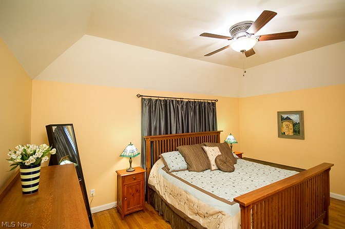 2604 Fenwick Road Cleveland, OH 44118 - Photo 12 of 19 Master bedroom with vaulted ceilings