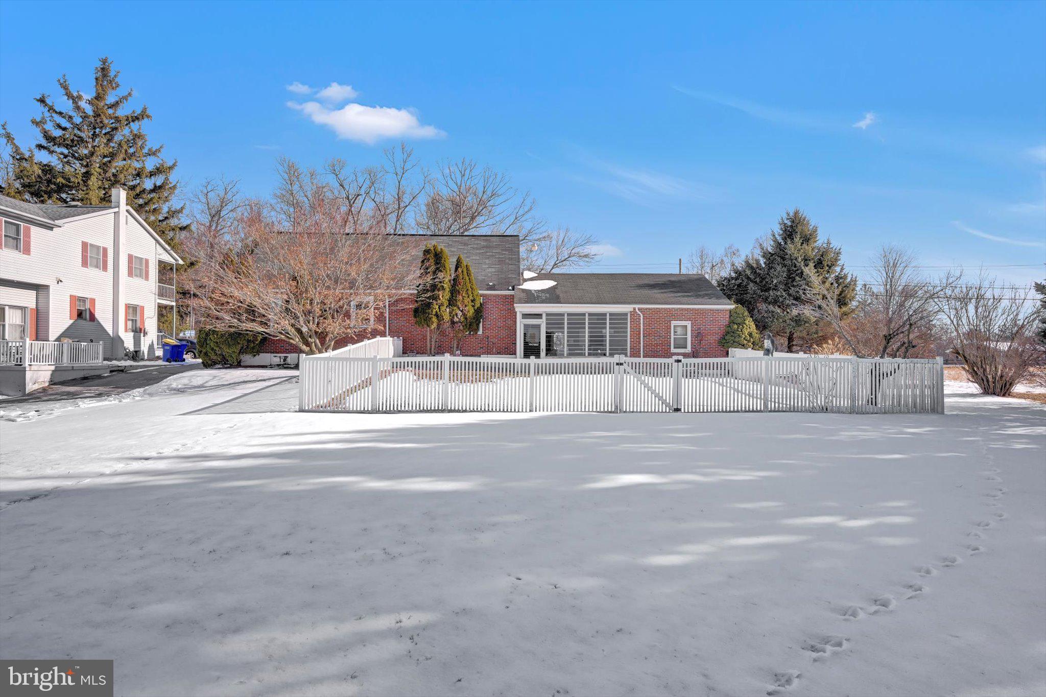 664 Lebanon Road Manheim, PA 17545 - Photo 11 of 28