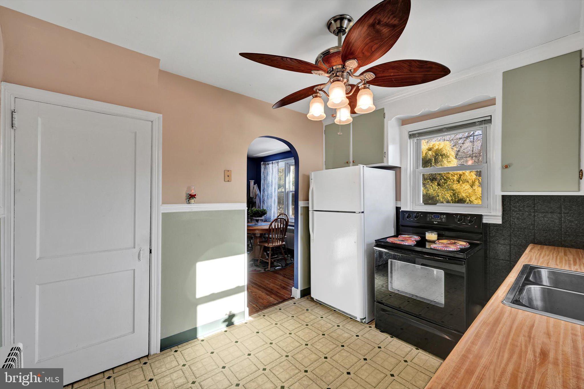 664 Lebanon Road Manheim, PA 17545 - Photo 12 of 28