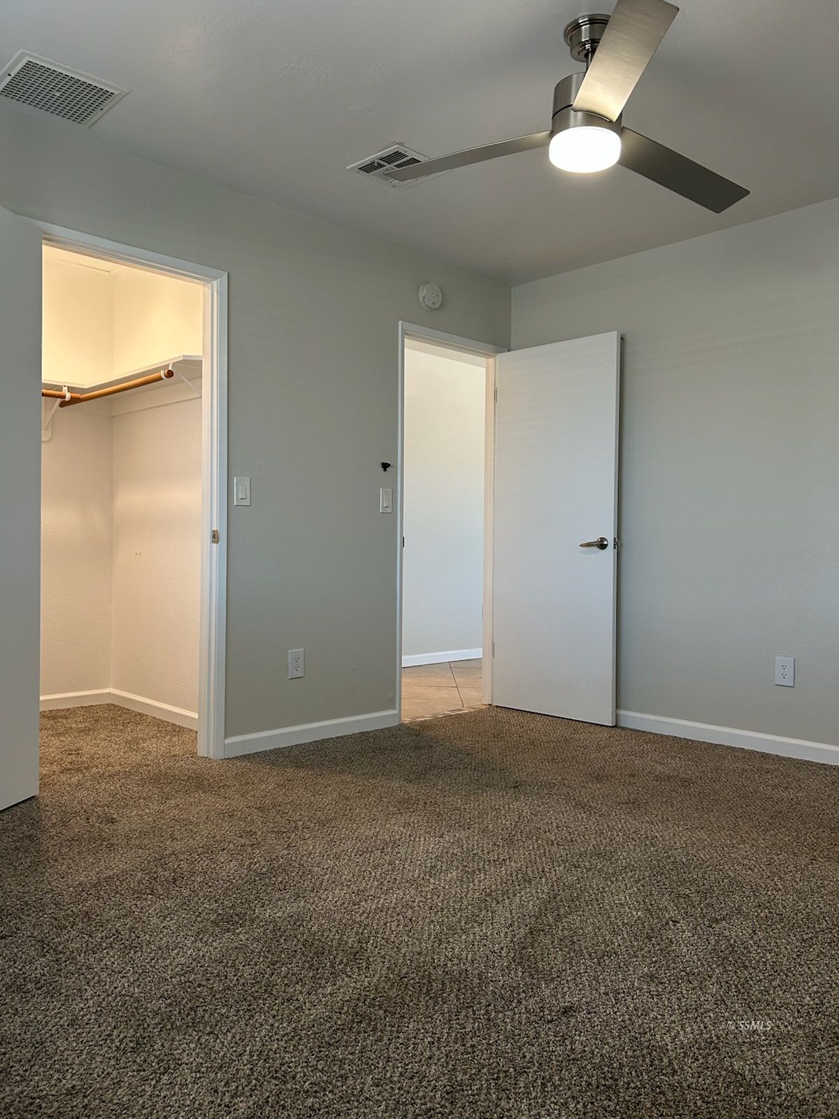 912 West Graaf Avenue Ridgecrest, CA 93555 - Photo 8 of 12