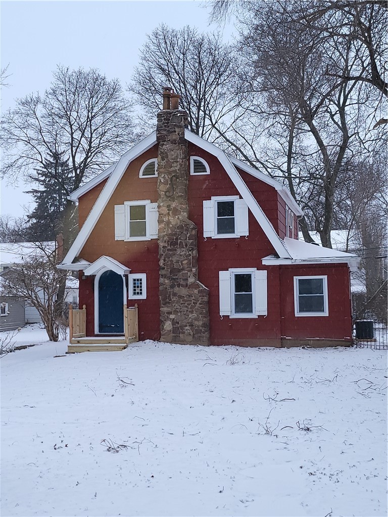 43 Hathaway Road Irondequoit, NY 14617 - Photo 1 of 1 Welcome to 43 Hathaway Road, West Irondequoit Scho