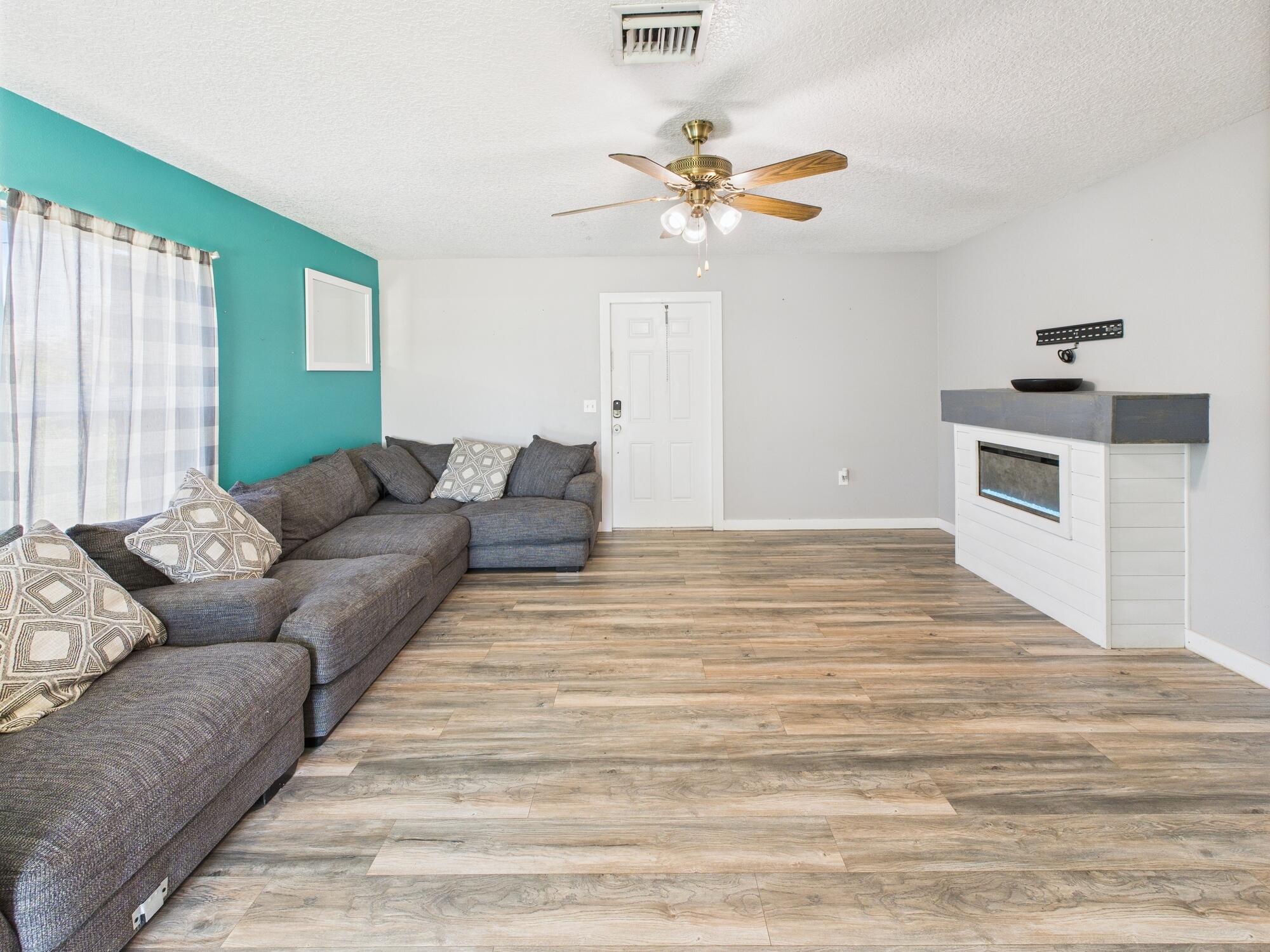 6504 Southeast 86th Boulevard Okeechobee, FL 34974 - Photo 5 of 37 CAM03600G0-PR0058-STILL028