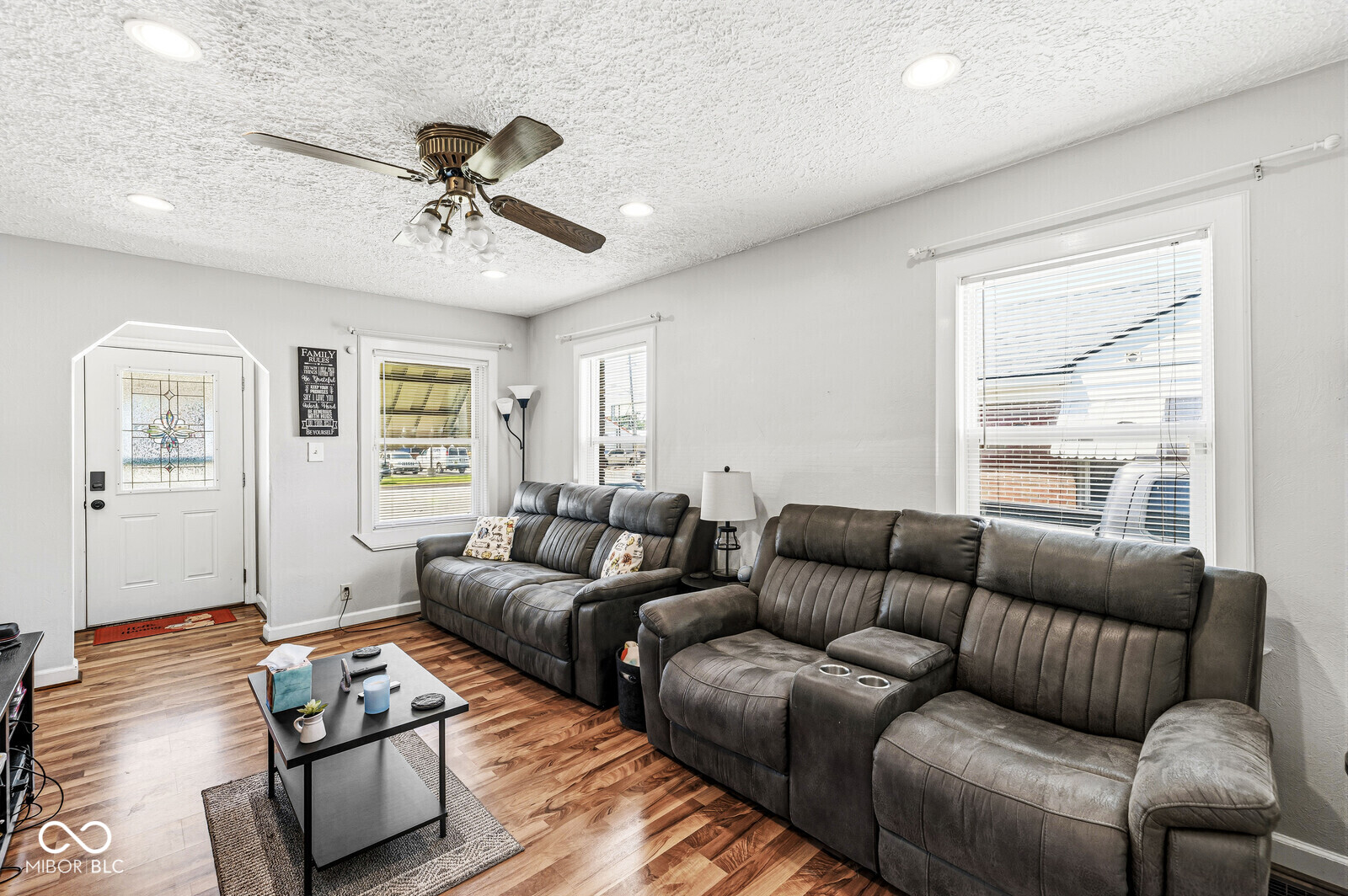 41 South Post Road Indianapolis, IN 46219 - Photo 6 of 25
