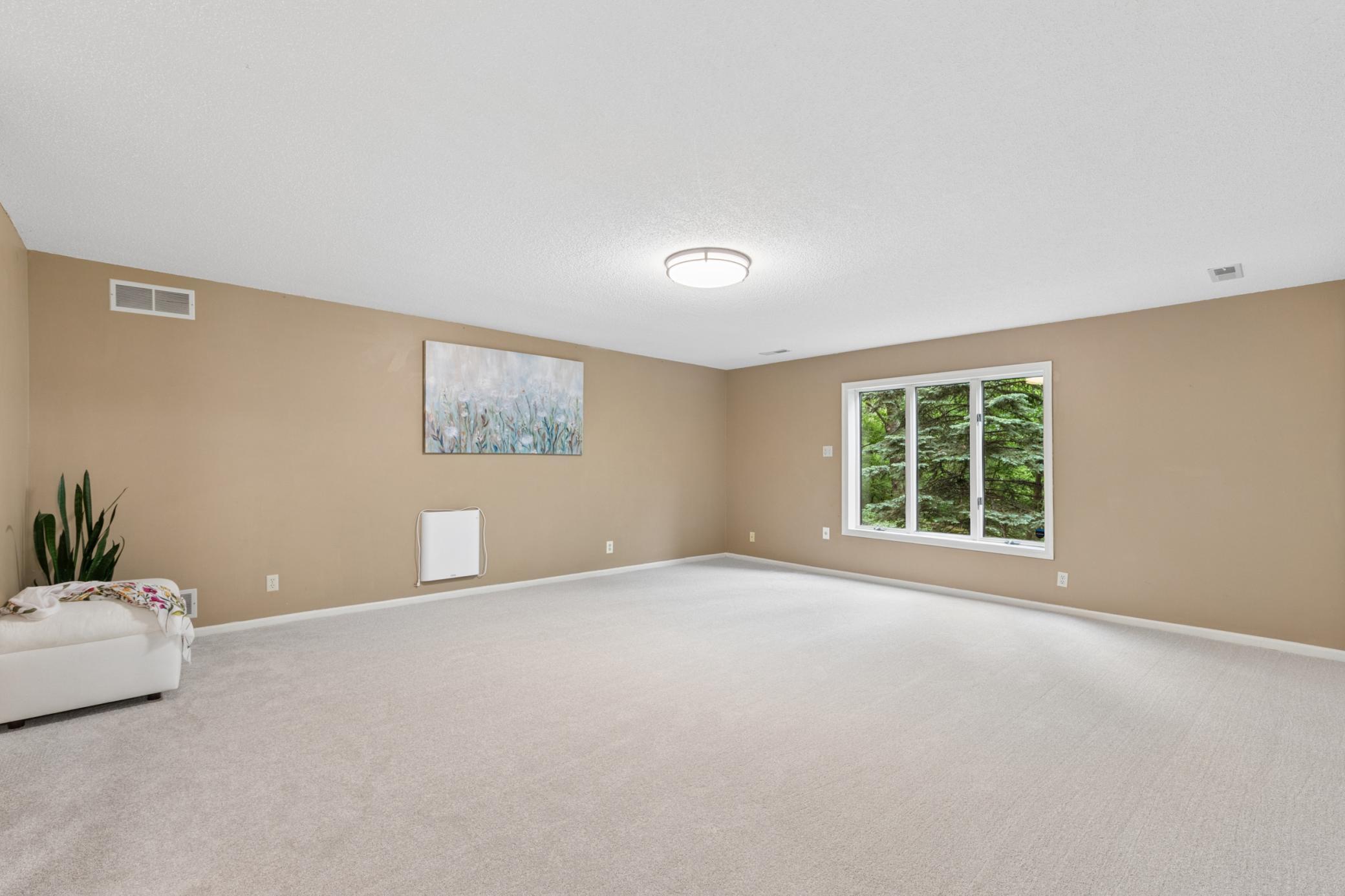 8655 Hunters Way Apple Valley, MN 55124 - Photo 19 of 34
