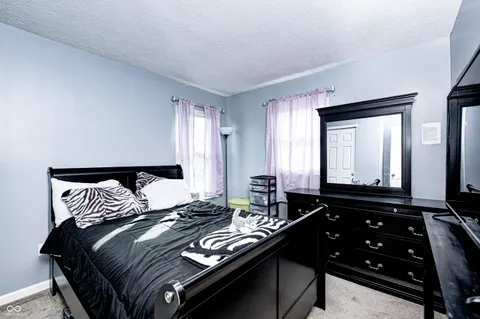 $275,000 | 5922 Prairie Creek Drive, Indianapolis, IN 46254