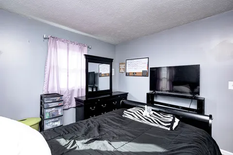 $275,000 | 5922 Prairie Creek Drive, Indianapolis, IN 46254