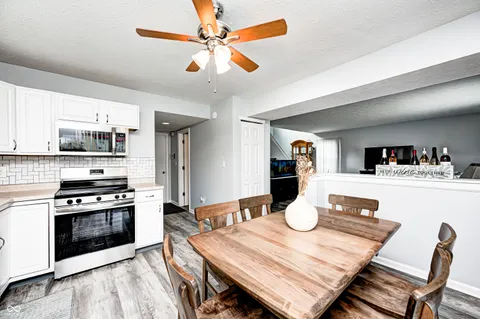 $275,000 | 5922 Prairie Creek Drive, Indianapolis, IN 46254