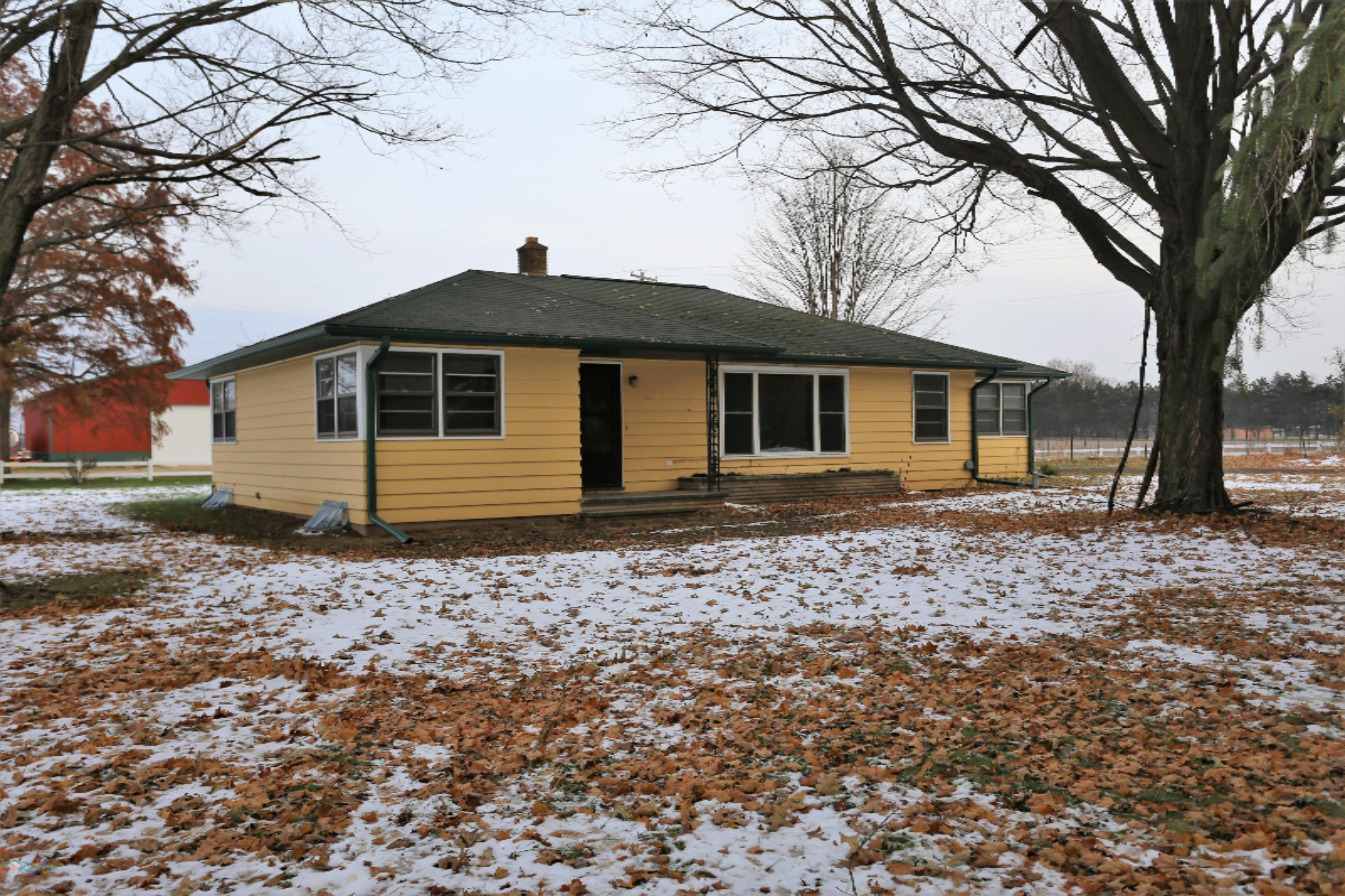 20742 Moorepark Road Three Rivers, MI 49093 - Photo 2 of 35 IMG_5295