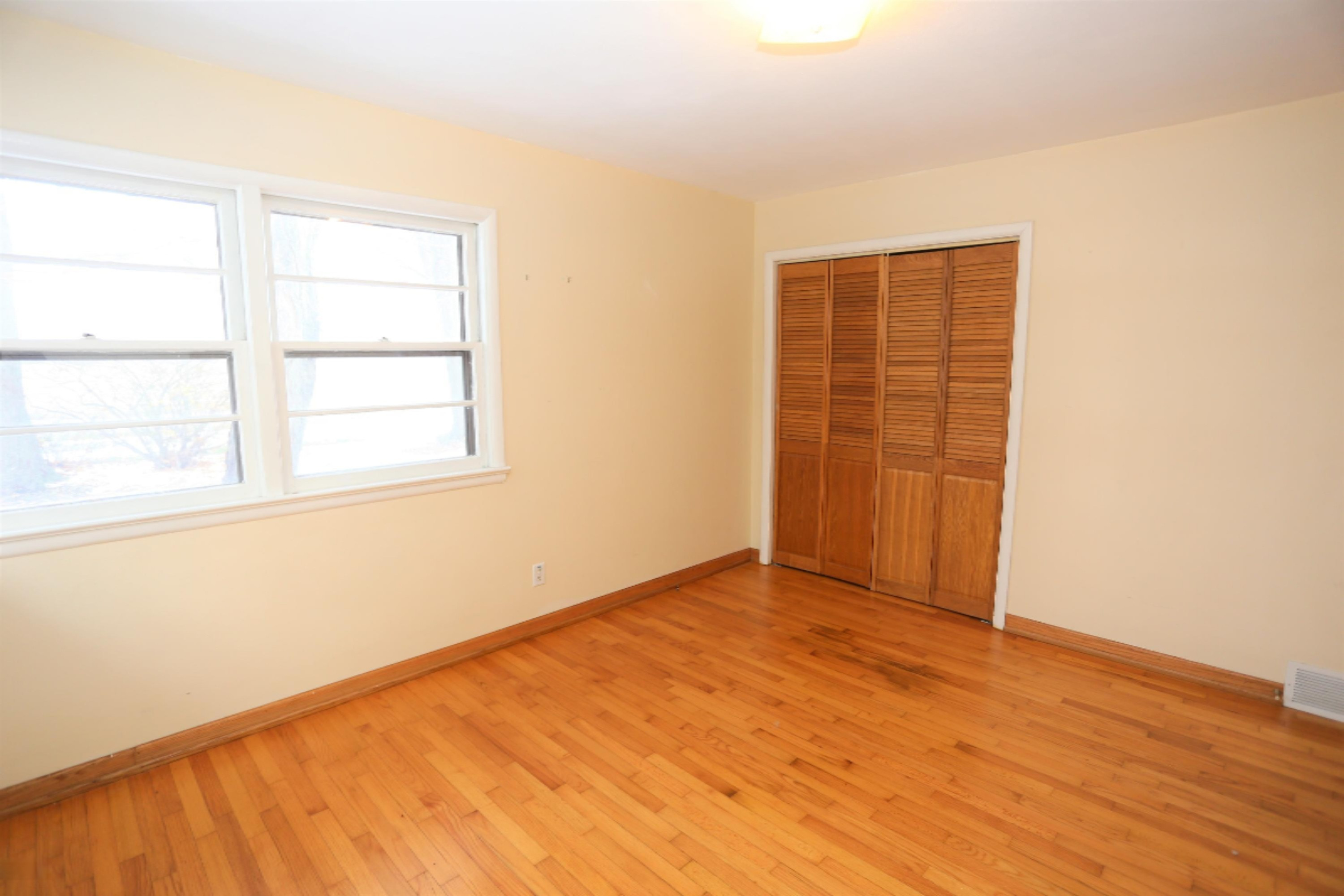 20742 Moorepark Road Three Rivers, MI 49093 - Photo 23 of 35 IMG_5330