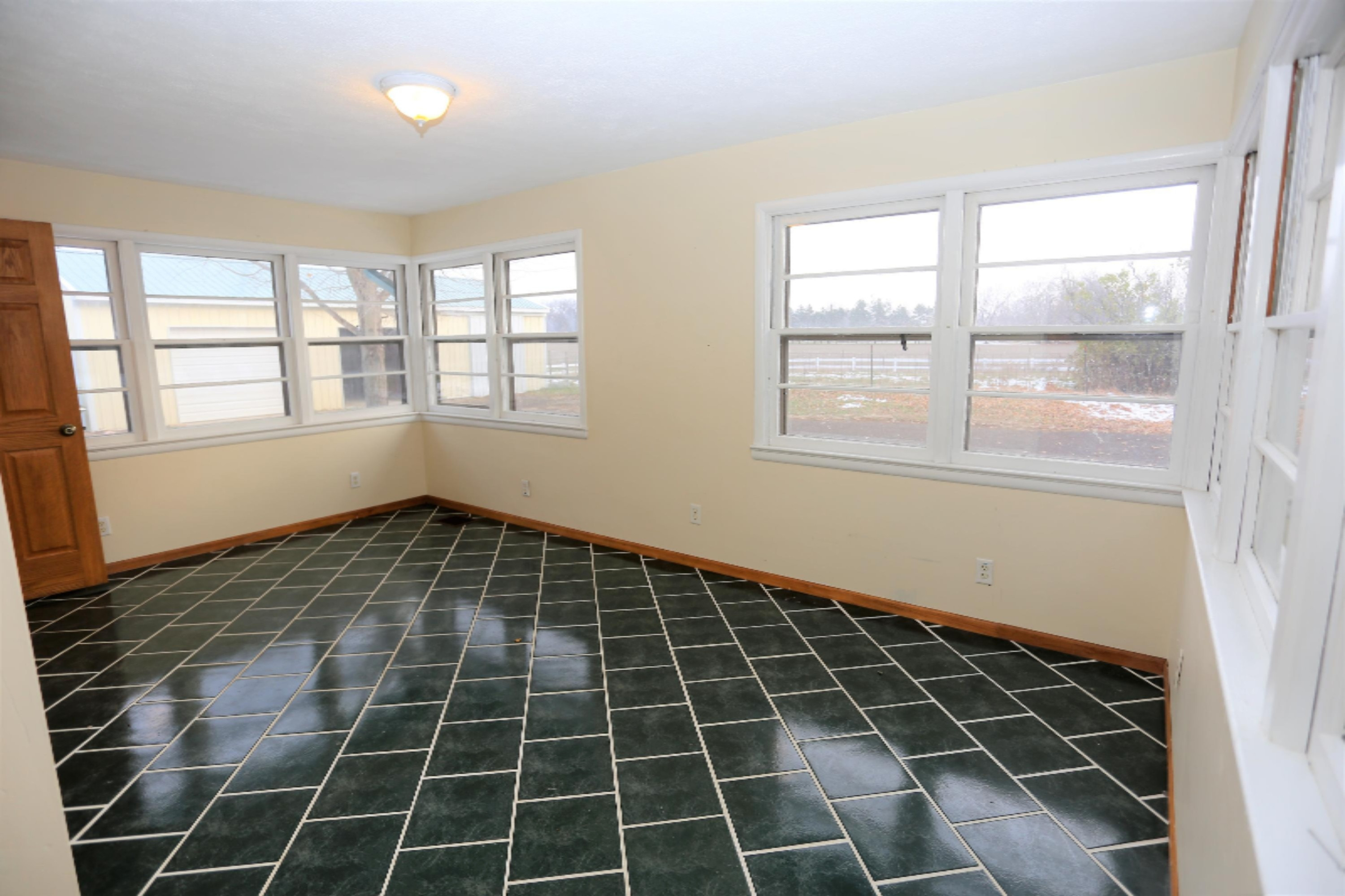 20742 Moorepark Road Three Rivers, MI 49093 - Photo 24 of 35 IMG_5308