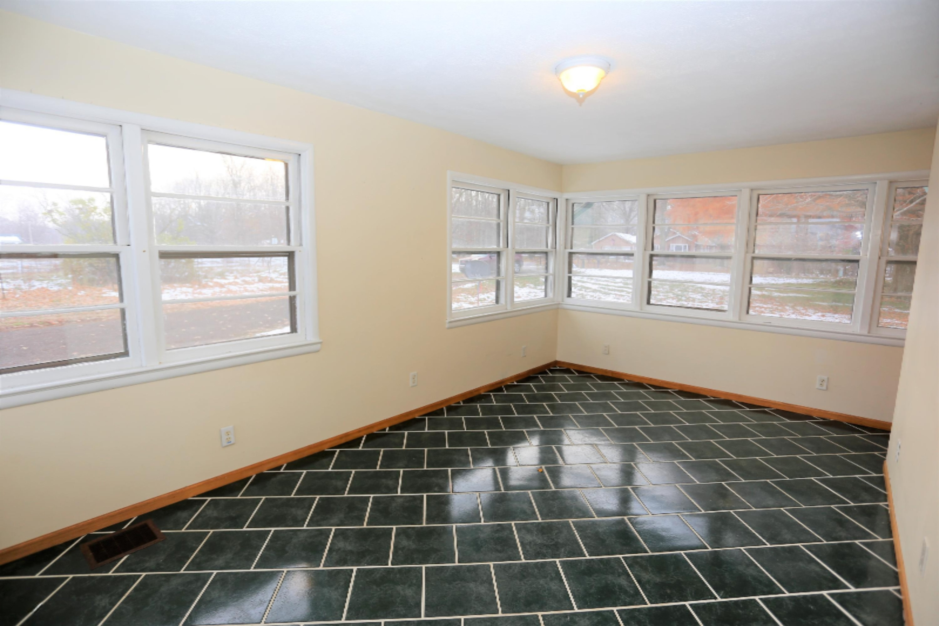 20742 Moorepark Road Three Rivers, MI 49093 - Photo 27 of 35 IMG_5311