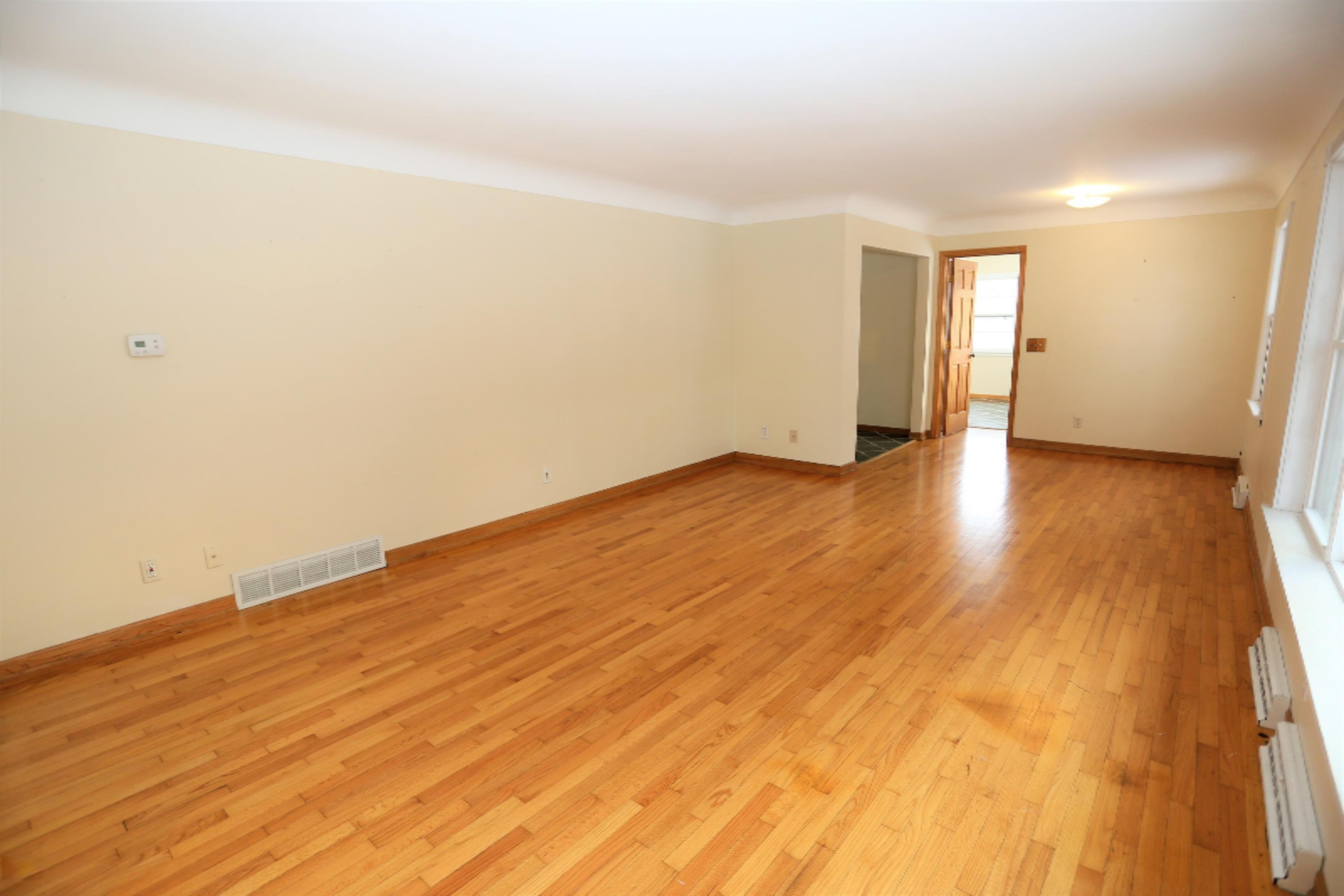 20742 Moorepark Road Three Rivers, MI 49093 - Photo 5 of 35 IMG_5305