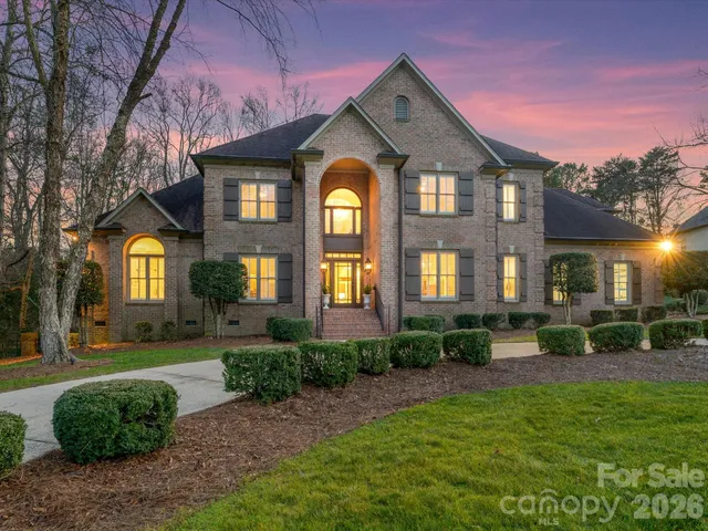 $1,249,000 | 5201 Piper Glen Drive, Charlotte, NC 28277