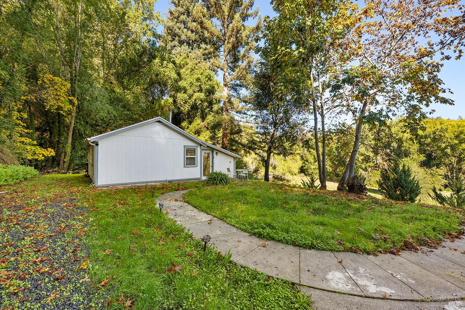 1194 Felta Road Healdsburg, CA 95448 - Photo 29 of 52