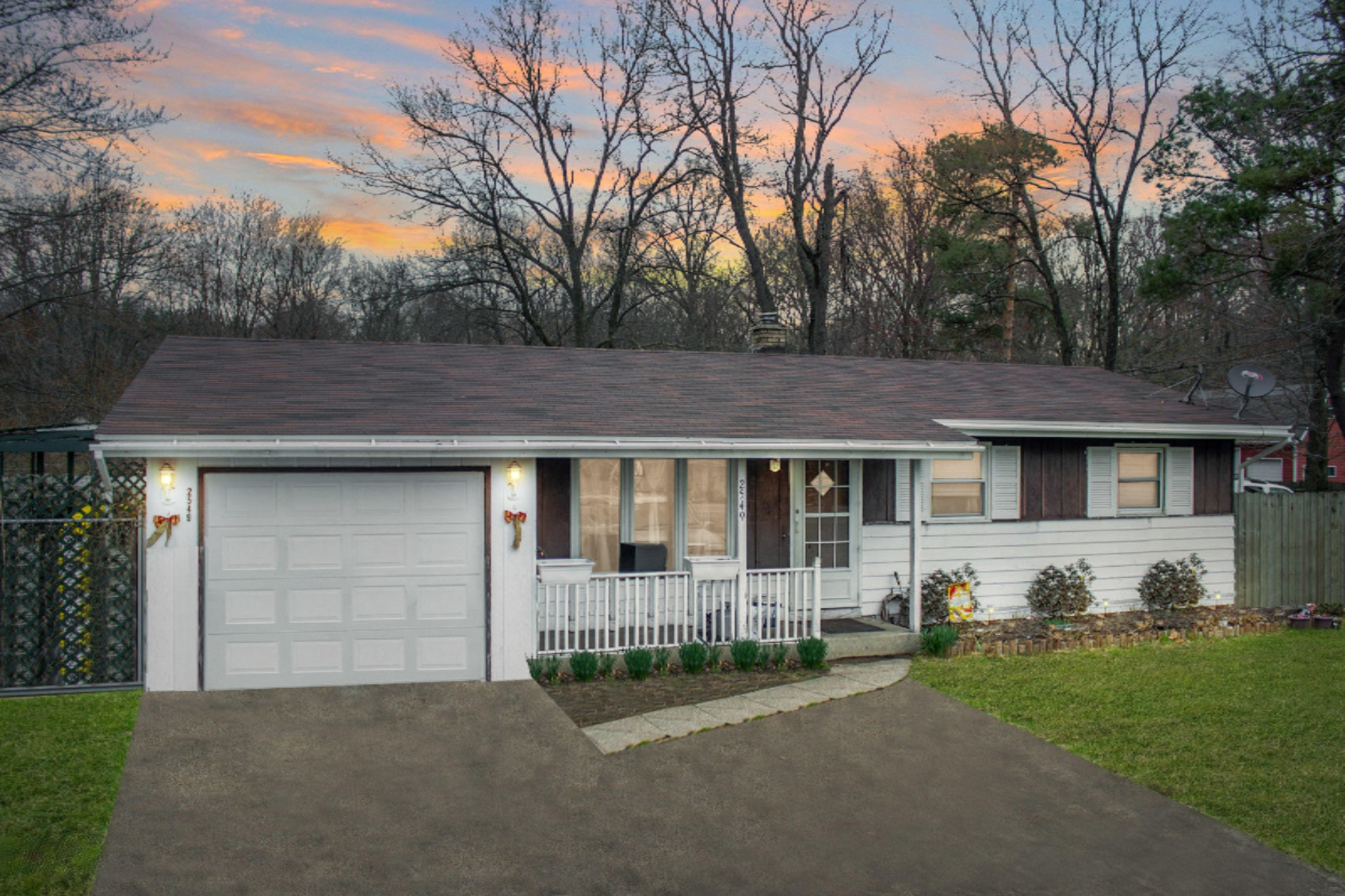 2549 Beeline Road Holland, MI 49424 - Photo 1 of 14 4o9kc4sy7912zxv1ffuawkumxuboai7mg44798eg