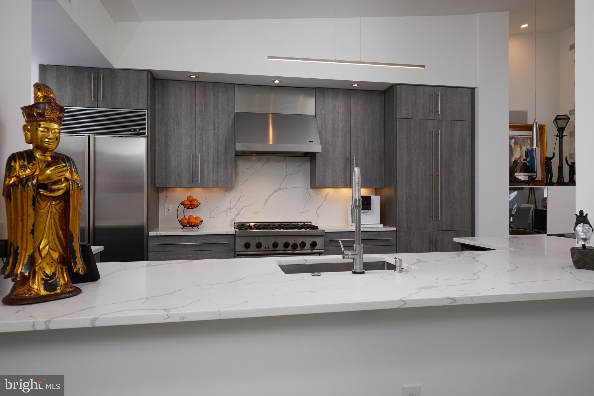 1433 R Street Northwest, Unit 4 Washington, DC 20009 - Photo 13 of 59 ..