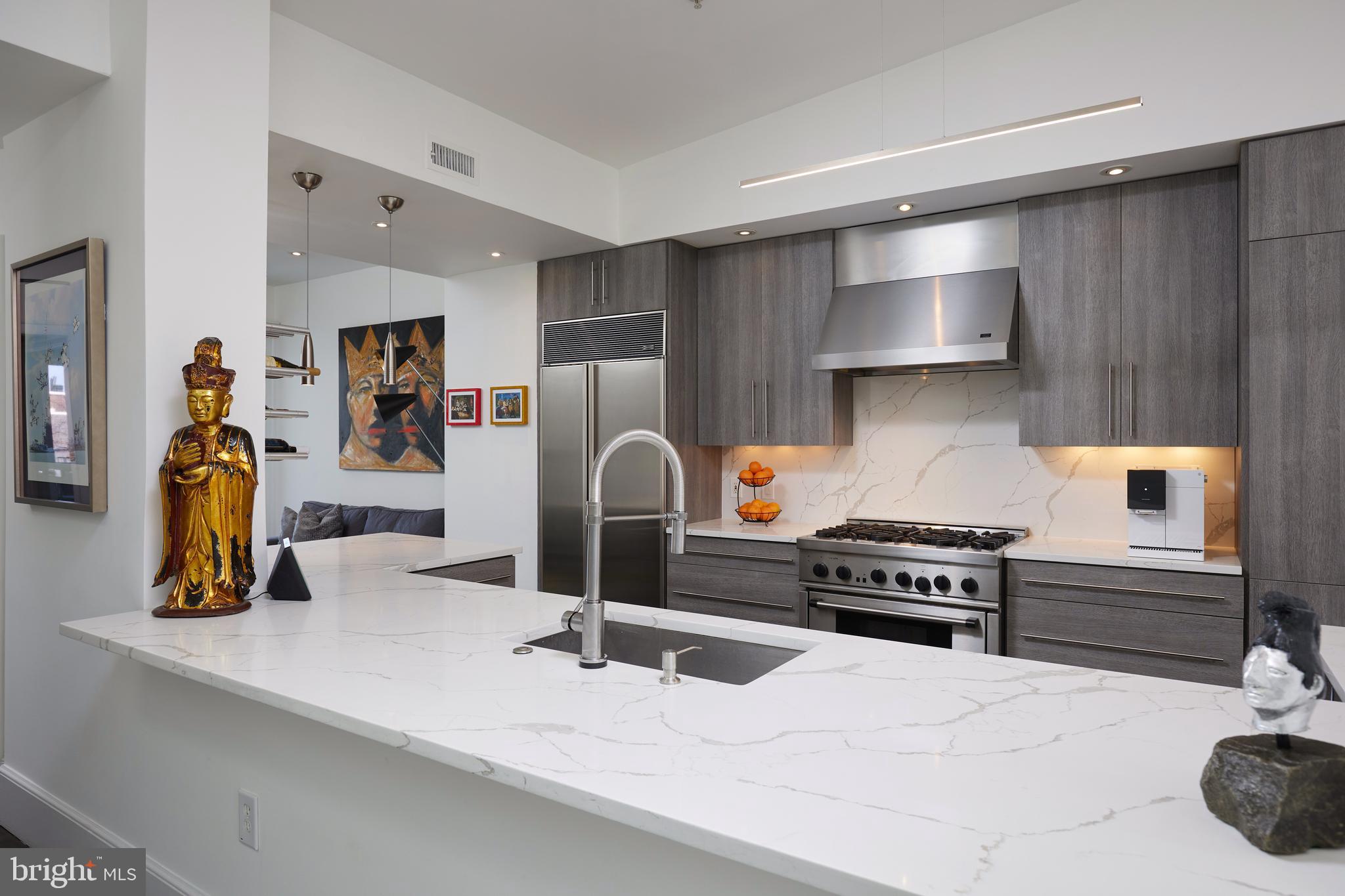 1433 R Street Northwest, Unit 4 Washington, DC 20009 - Photo 14 of 59 ..