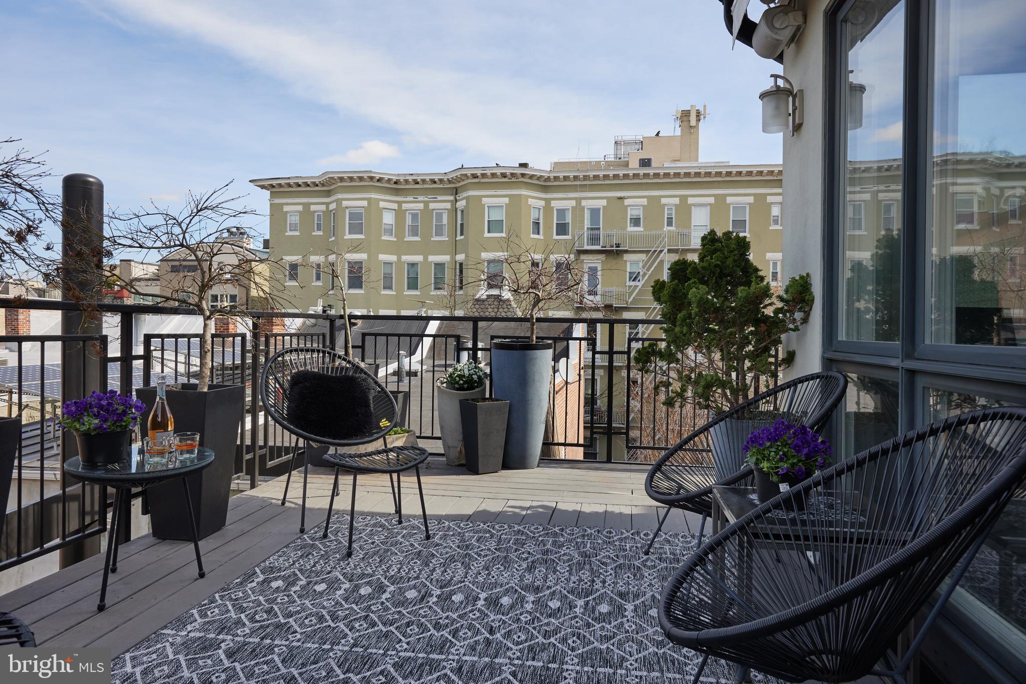 1433 R Street Northwest, Unit 4 Washington, DC 20009 - Photo 30 of 59 ..