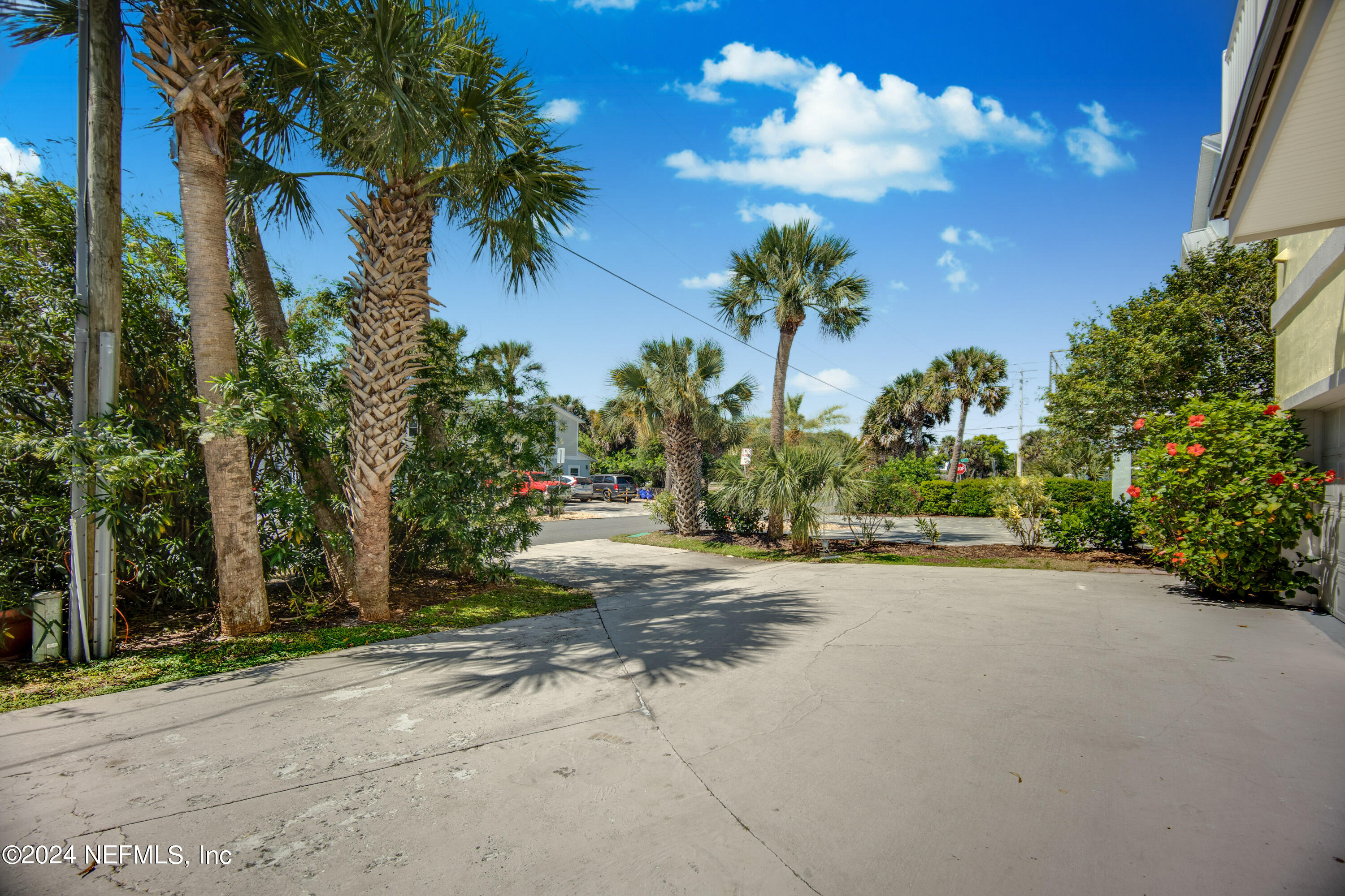 10 3rd Street St. Augustine, FL 32080 - Photo 4 of 58 IMG_2321