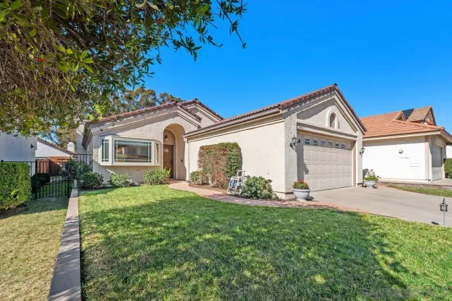 $745,000 | 2427 Heatherwood Court, Escondido, CA 92026