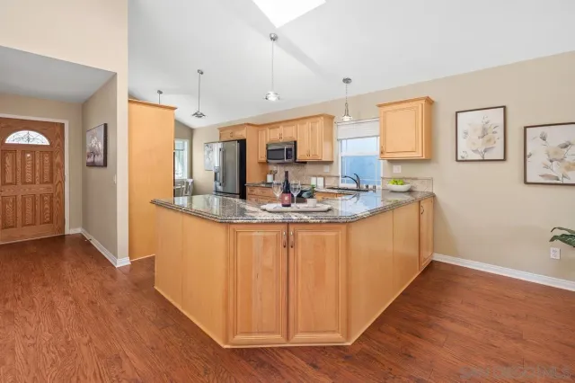 $745,000 | 2427 Heatherwood Court, Escondido, CA 92026