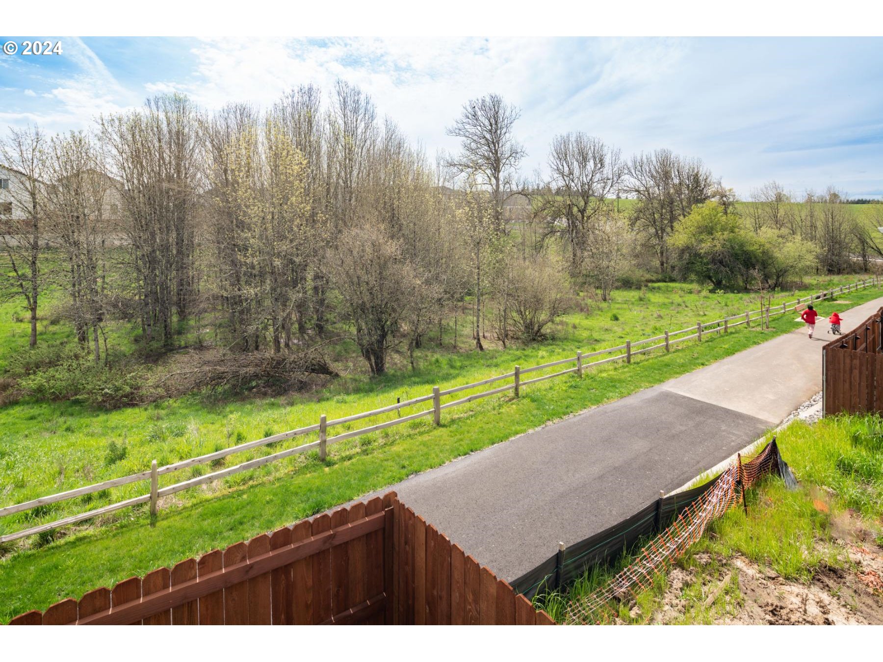 927 Northwest 178th Street Ridgefield, WA 98642 - Photo 11 of 18 a view of a back yard