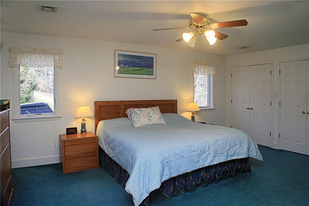 874 Field Club Road Pittsburgh, PA 15238 - Photo 15 of 24 Gallery Image 15