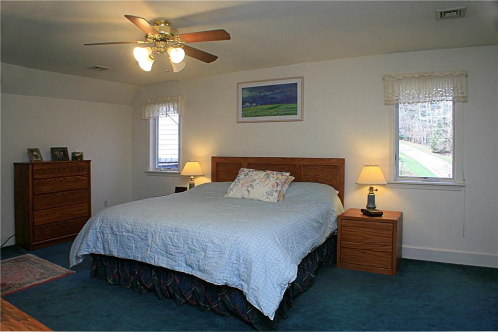 874 Field Club Road Pittsburgh, PA 15238 - Photo 16 of 24 Gallery Image 16