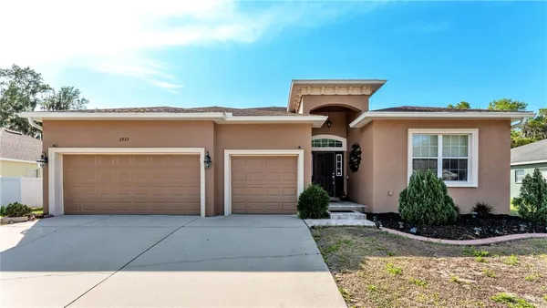 $435,000 | 2932 Blackwater Oaks Drive, Mulberry, FL 33860