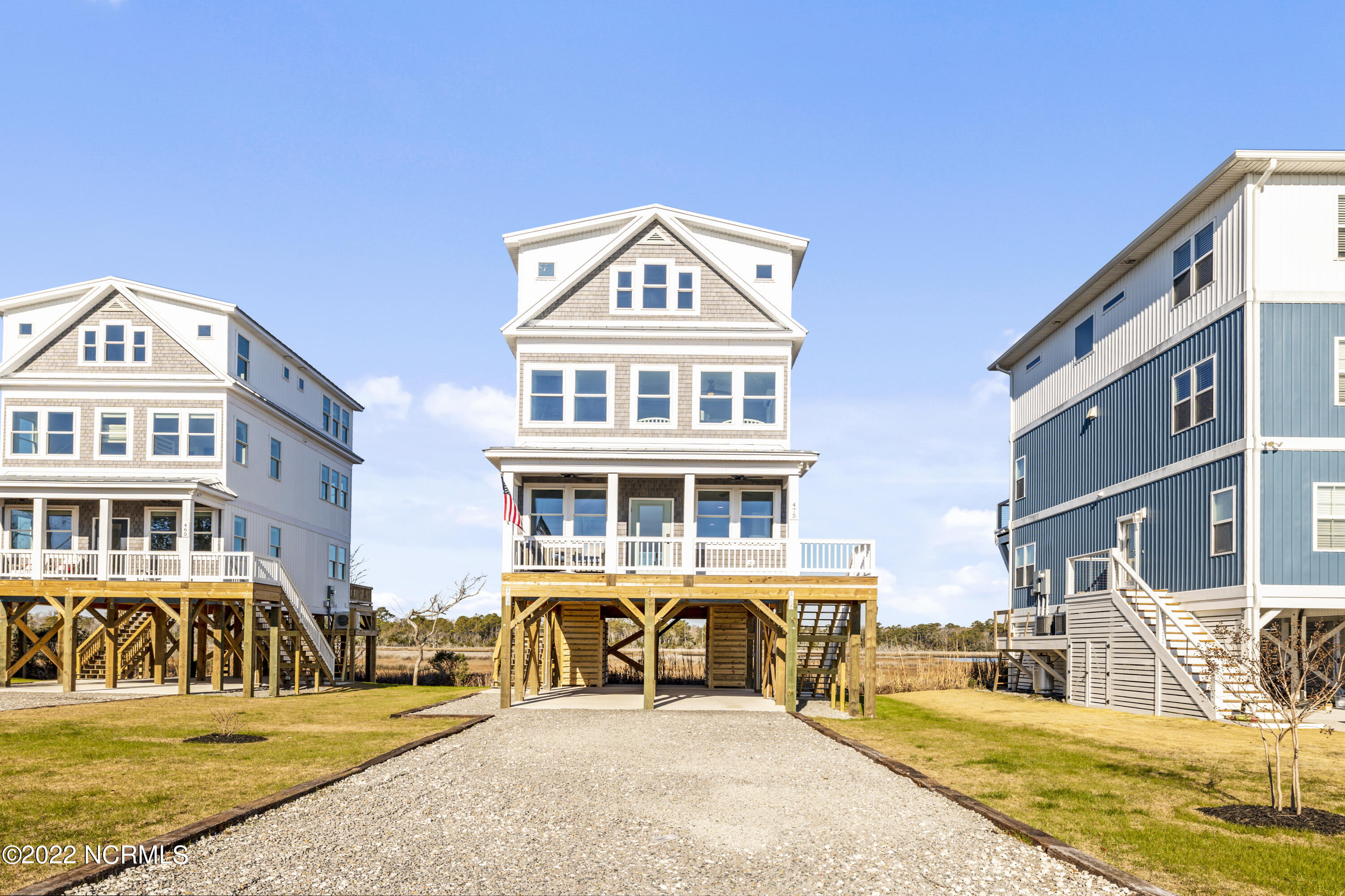 475 Atkinson Point Road Surf City, NC 28445 - Photo 2 of 41 Front