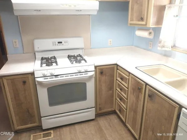 $445,000 | 74 Caleta Drive, Unit 162, Camarillo, CA 93012