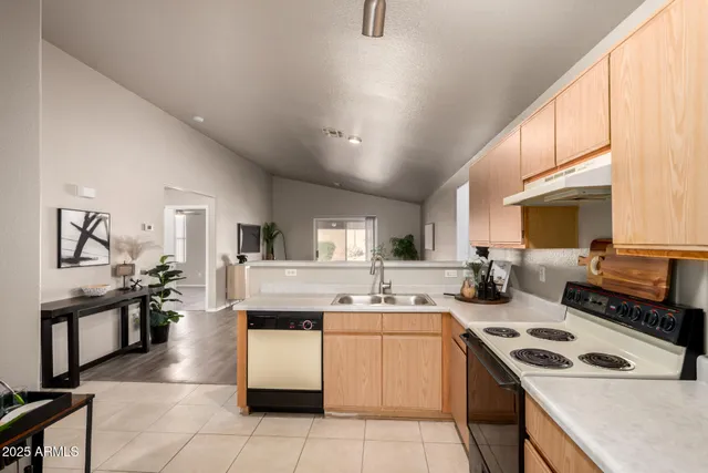 $335,000 | 1752 West Renaissance Avenue, Apache Junction, AZ 85120