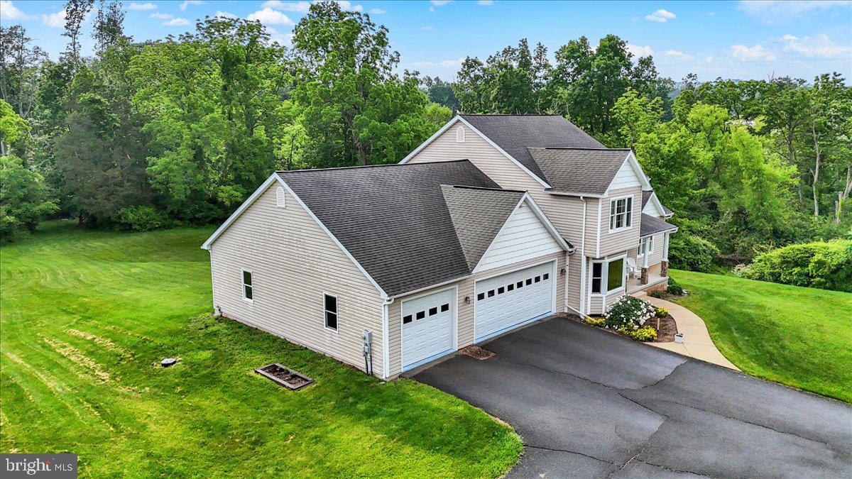 96 Gunhart Road Mohnton, PA 19540 - Photo 4 of 55 Gallery Image 4