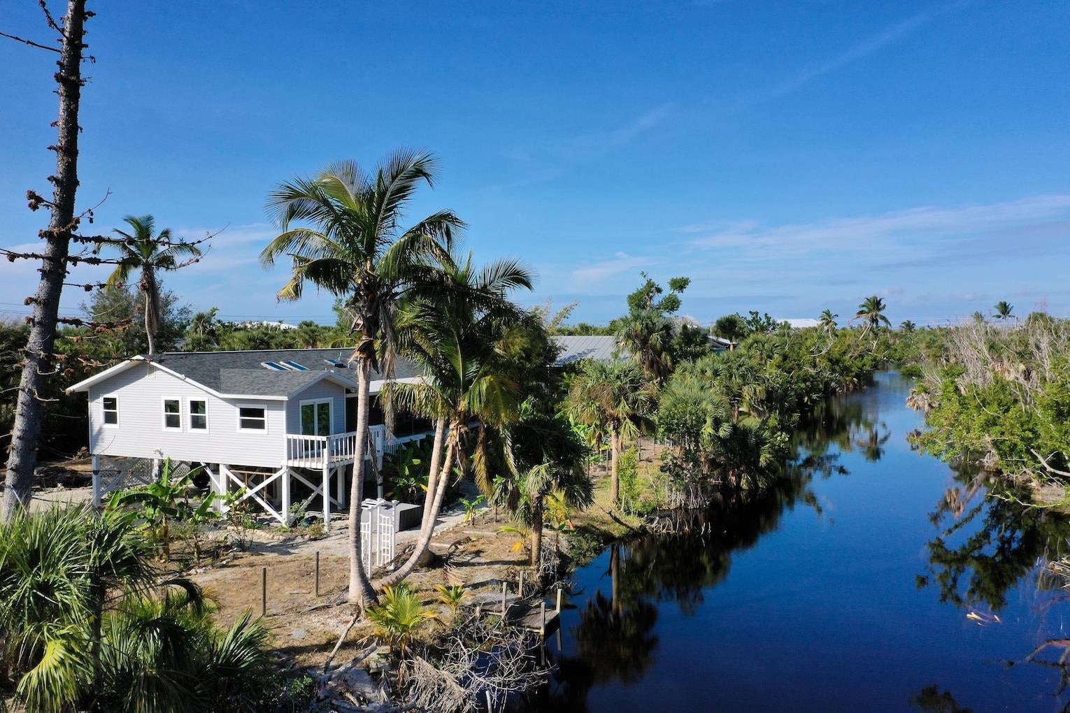 812 Rabbit Road Sanibel, FL 33957 - Photo 38 of 50 Gallery Image 38