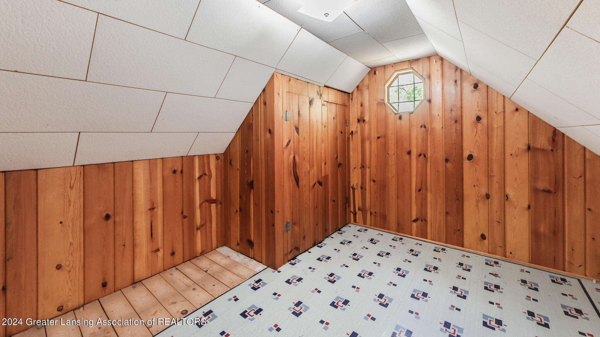 3319 Sunnylane Lansing, MI 48906 - Photo 13 of 25 3319SunnyLane12