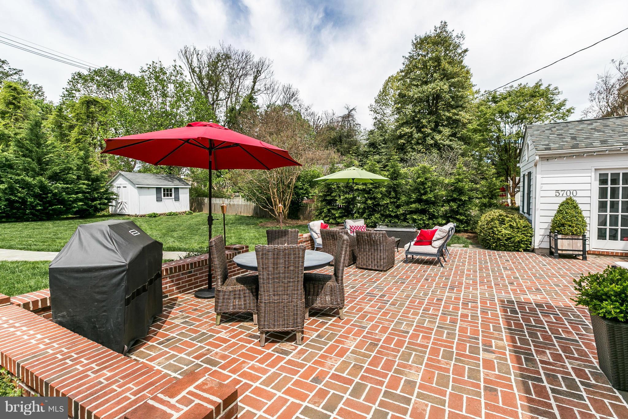 5700 Kenmore Road Baltimore, MD 21210 - Photo 26 of 30 a view of a patio with a table and chairs
