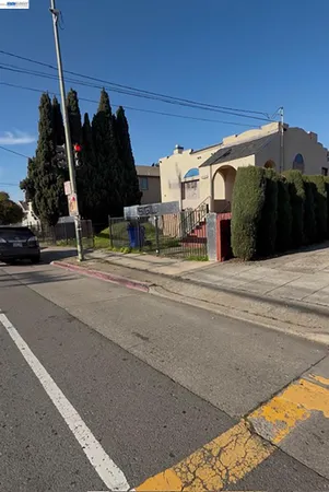$500,000 | 2933 35th Avenue, Oakland, CA 94619