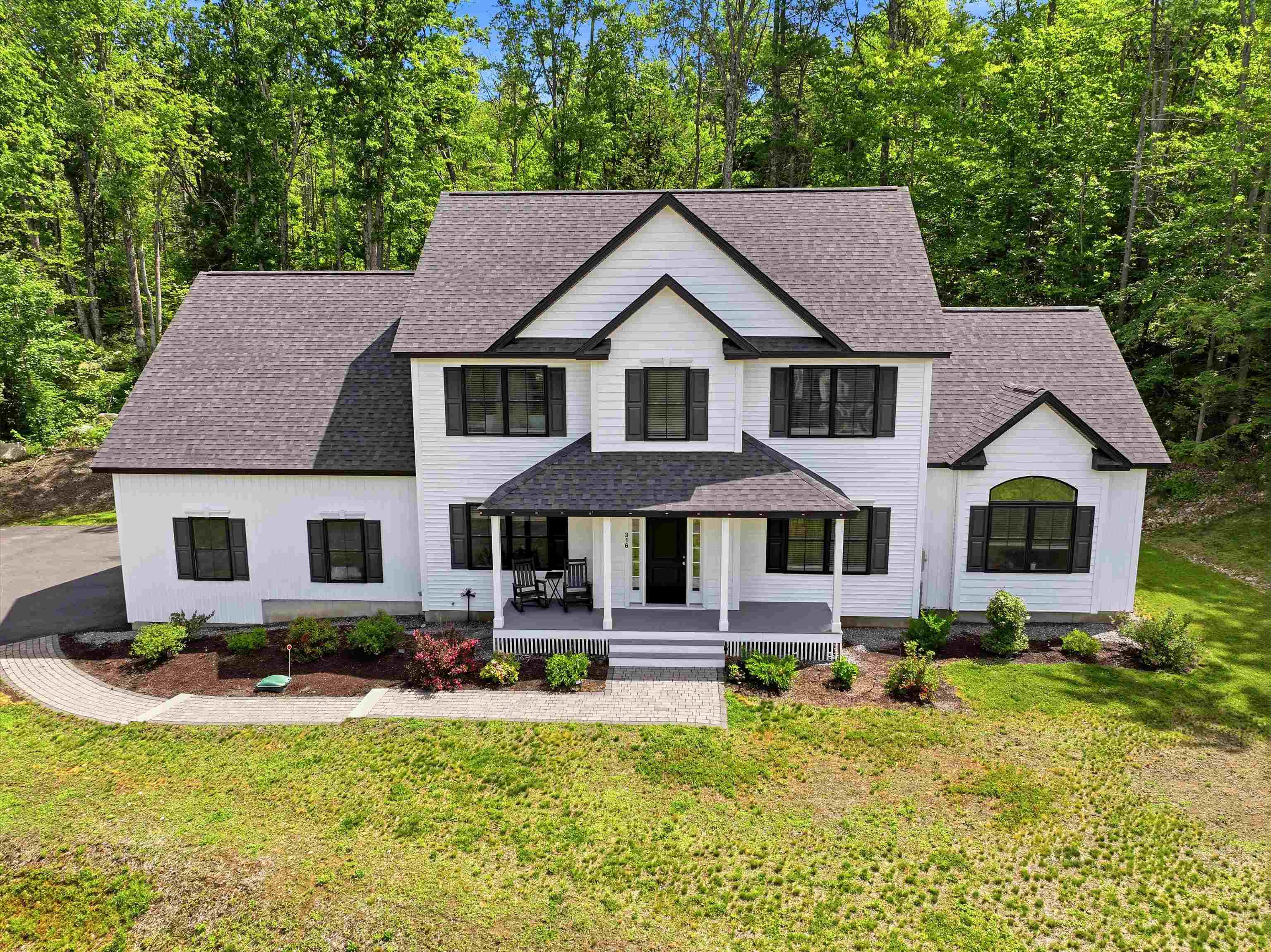 316 Montelona Road Goffstown, NH 03045 - Photo 3 of 60