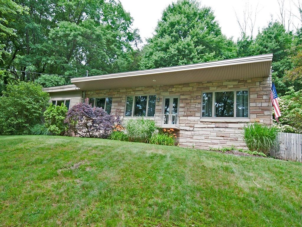 120 Lakeside Road Fox Chapel, PA 15238 - Photo 1 of 25 Gallery Image 1