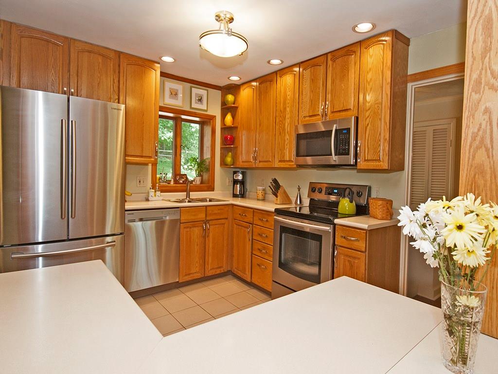 120 Lakeside Road Fox Chapel, PA 15238 - Photo 9 of 25 Gallery Image 9